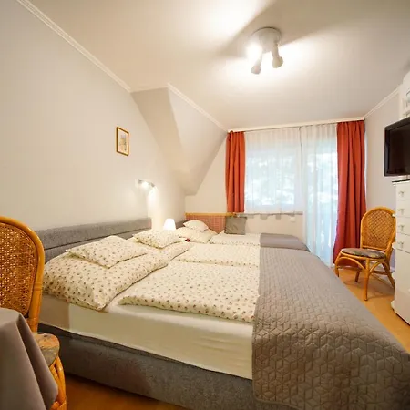 Siesta Casa de Férias Eger