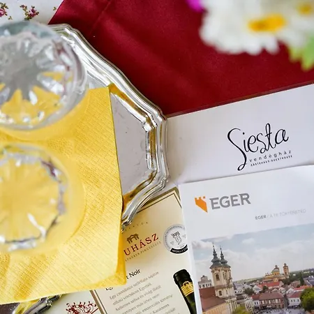 Siesta Eger