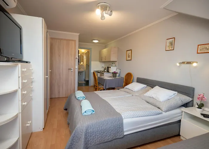 Siesta Vendeghaz Tatil Evi