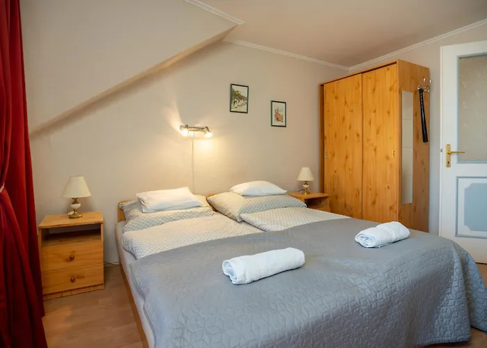 Tatil Evi Siesta Vendeghaz Eğri
